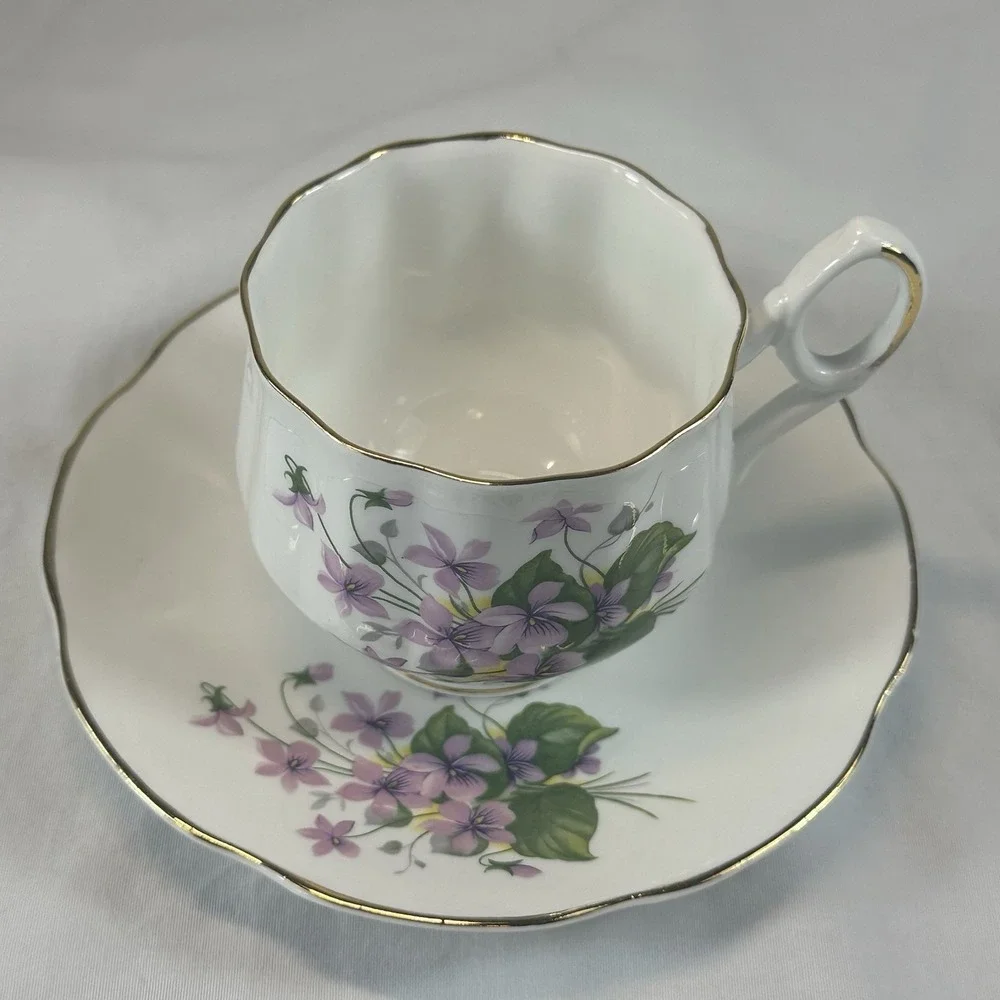 Royal Dover February Violets Teacup Saucer Bone China England Cottagecore Flower